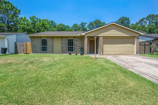$1,750 | 6319 Hollow Pines Drive, Houston, TX 77049