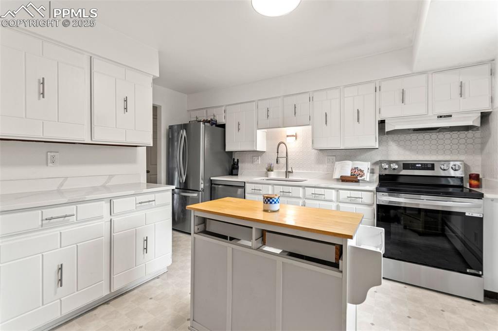 2801 South Reed Street Denver, CO 80227 - Photo 14 of 44