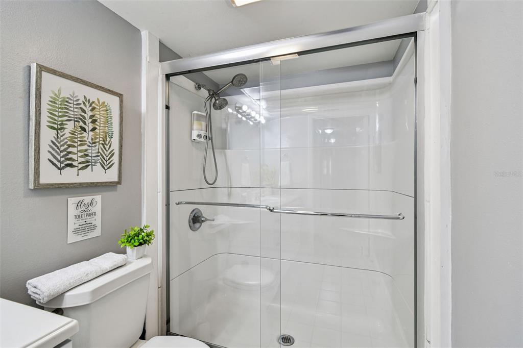 5005 Puritan Road Tampa, FL 33617 - Photo 15 of 77