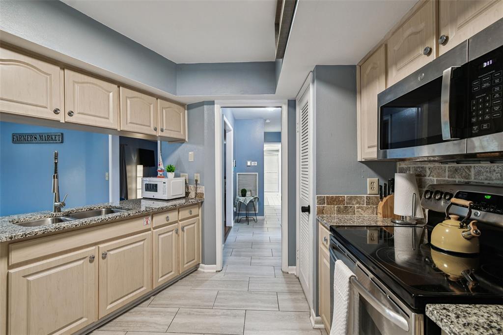 5005 Puritan Road Tampa, FL 33617 - Photo 30 of 77