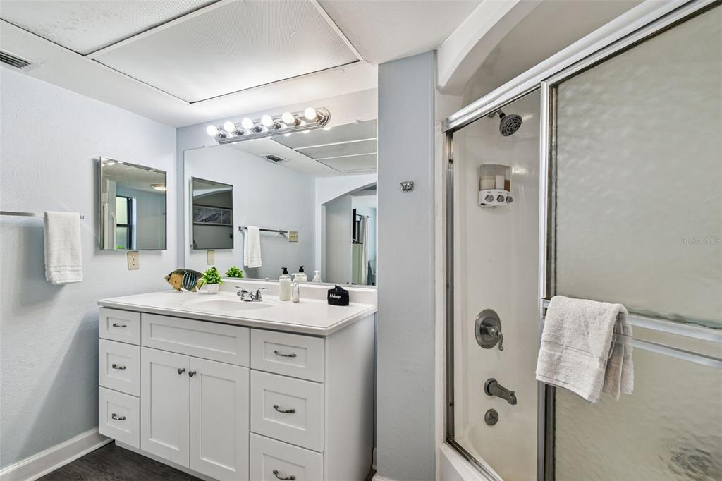 5005 Puritan Road Tampa, FL 33617 - Photo 41 of 77