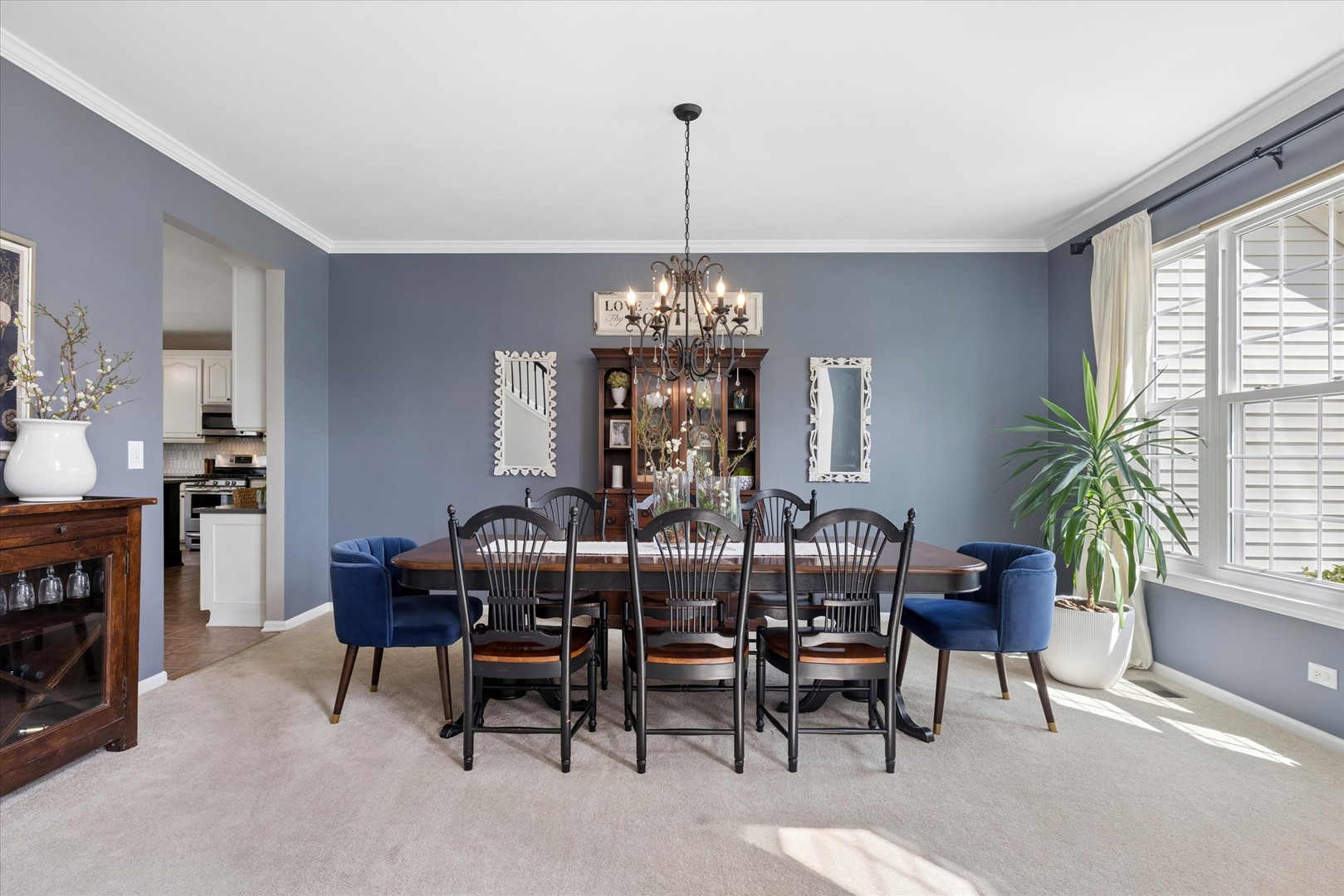 340 Tenby Way Algonquin, IL 60102 - Photo 14 of 36 a view of a dining room with furniture window and outside view