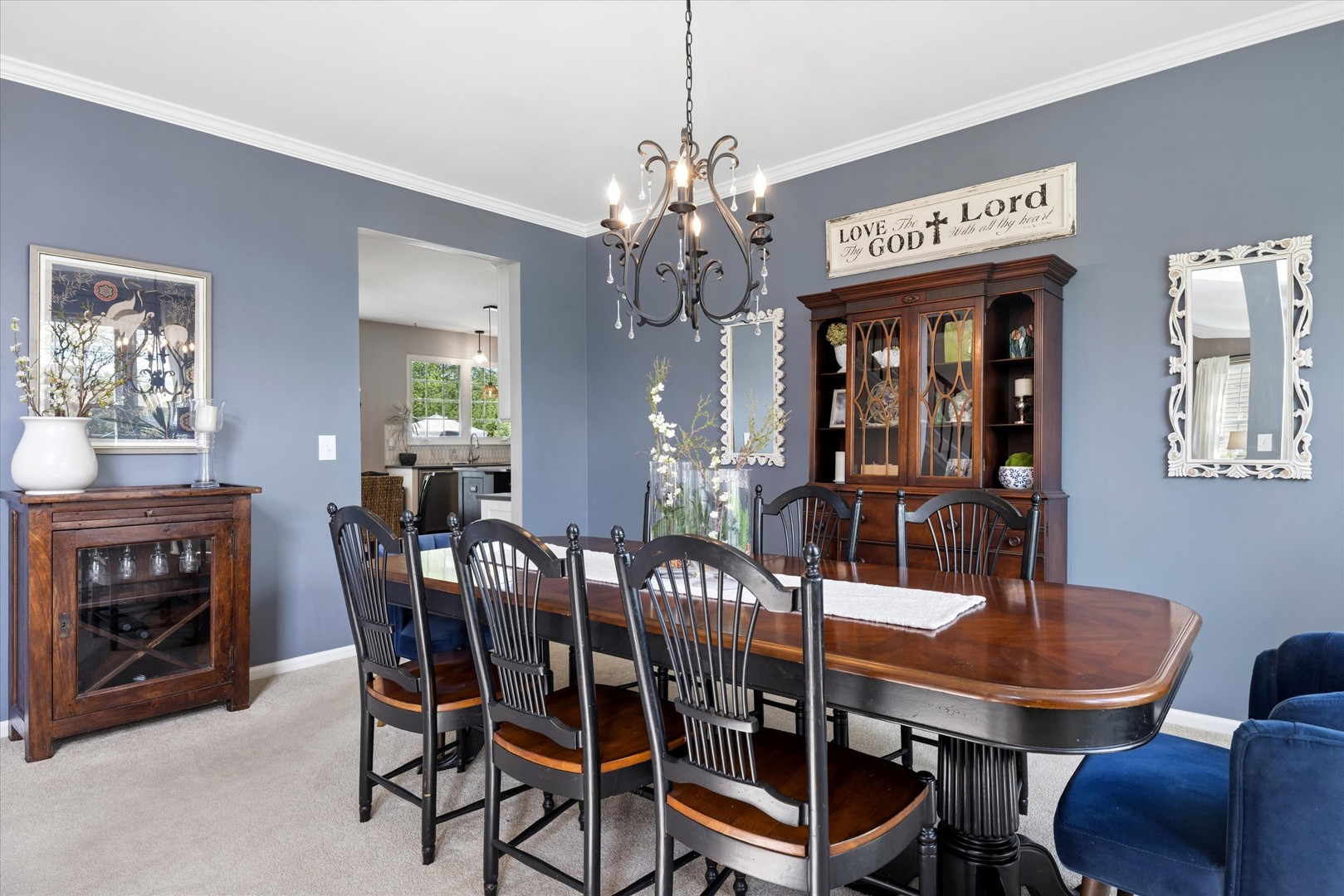 340 Tenby Way Algonquin, IL 60102 - Photo 15 of 36 a view of a dining room with furniture