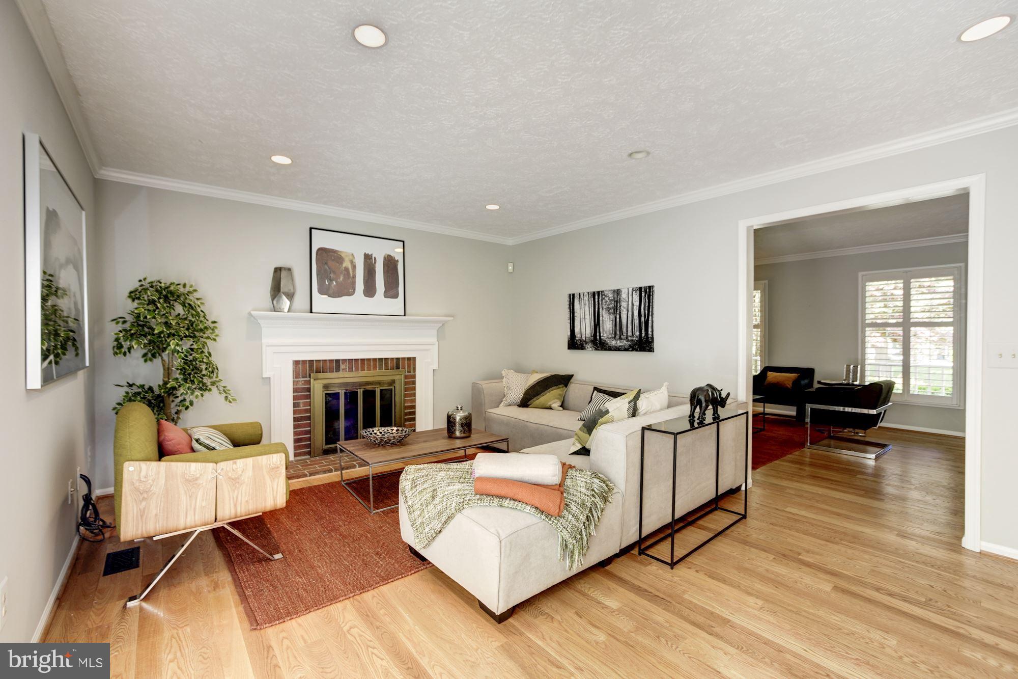 1329 Quail Ridge Drive Reston, VA 20194 - Photo 7 of 30 Family Room