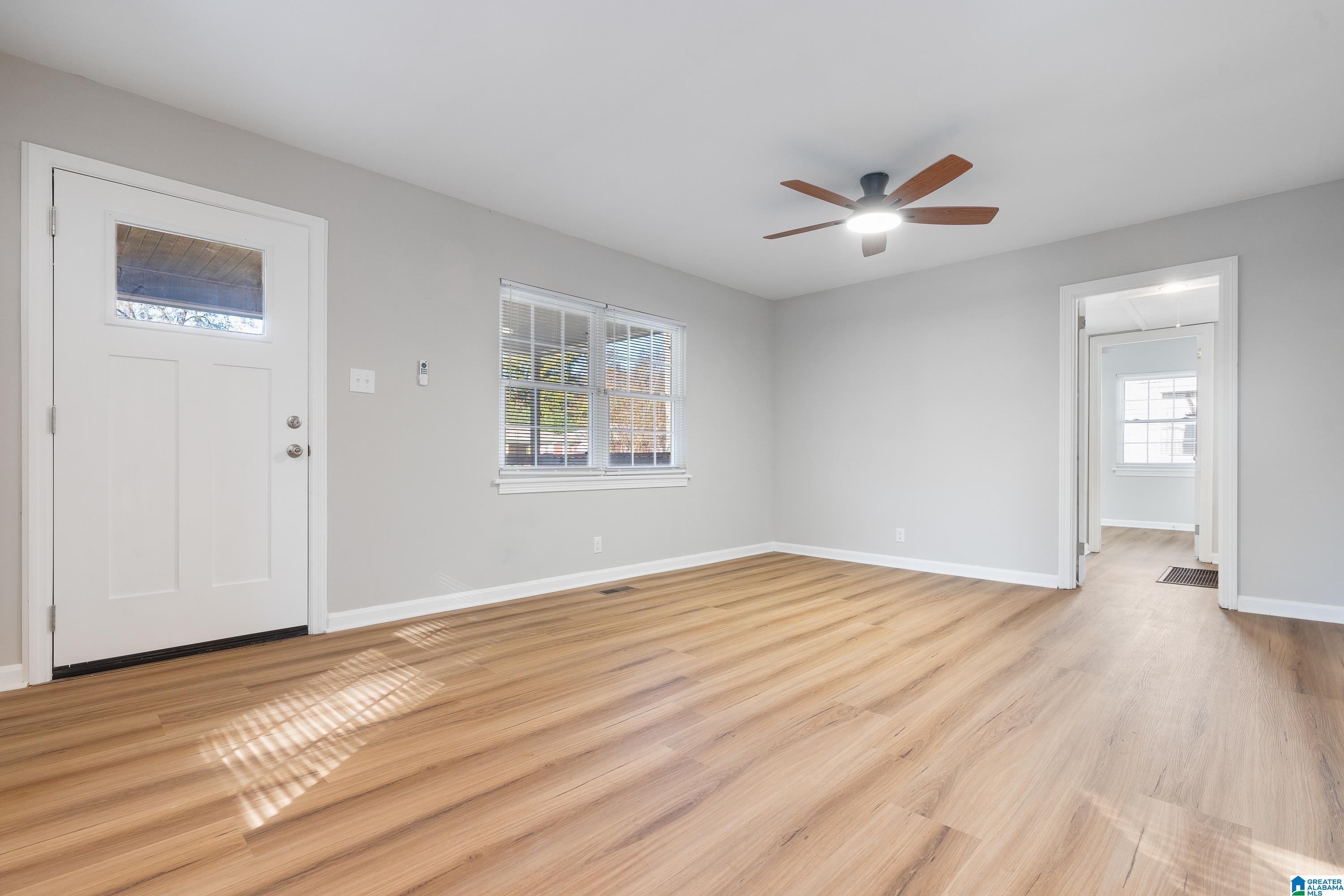 1345 Mims Street Southwest Birmingham, AL 35211 - Photo 5 of 25