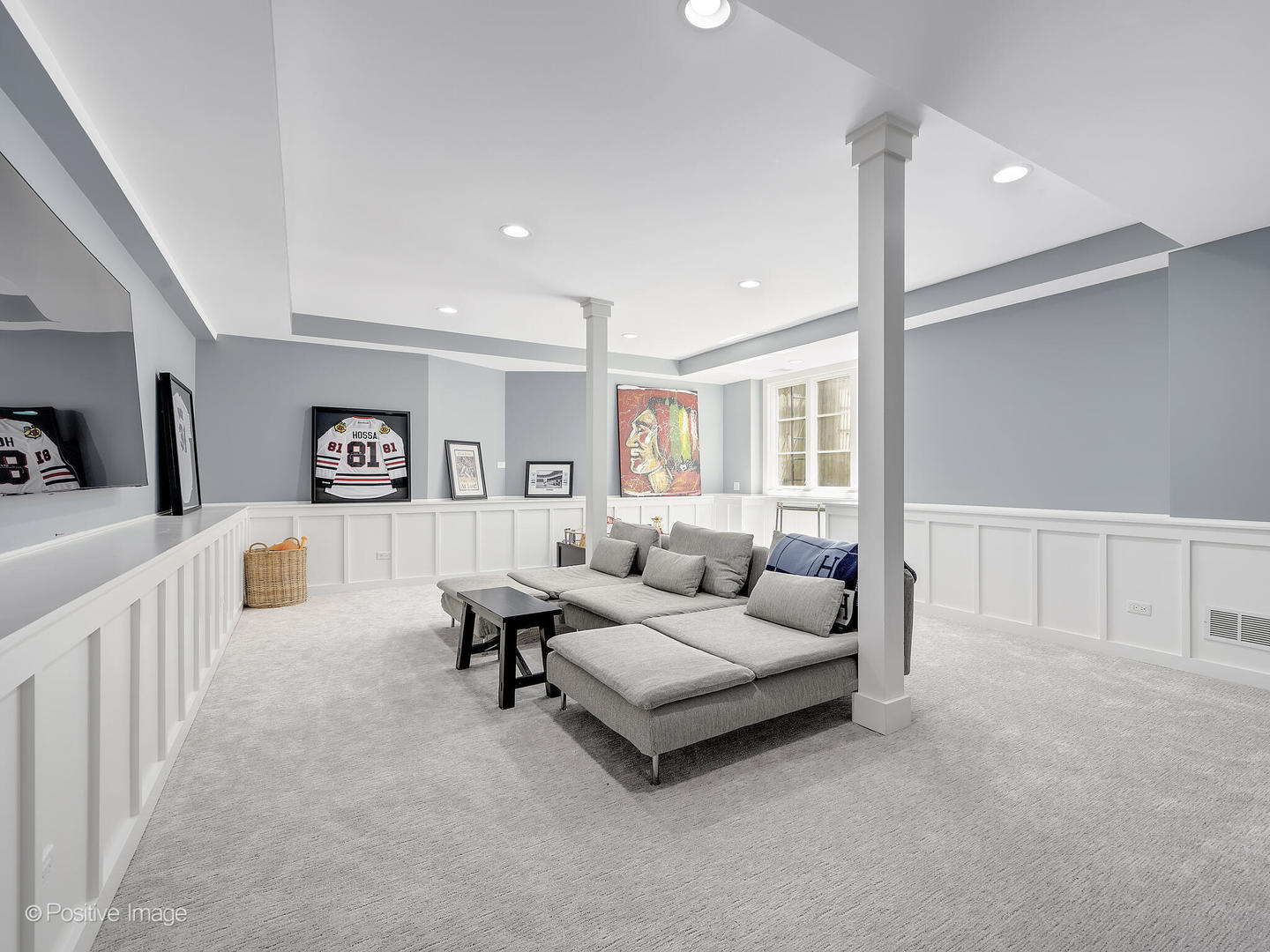 300 Forest Road Hinsdale, IL 60521 - Photo 31 of 43 a living room with furniture and a flat screen tv