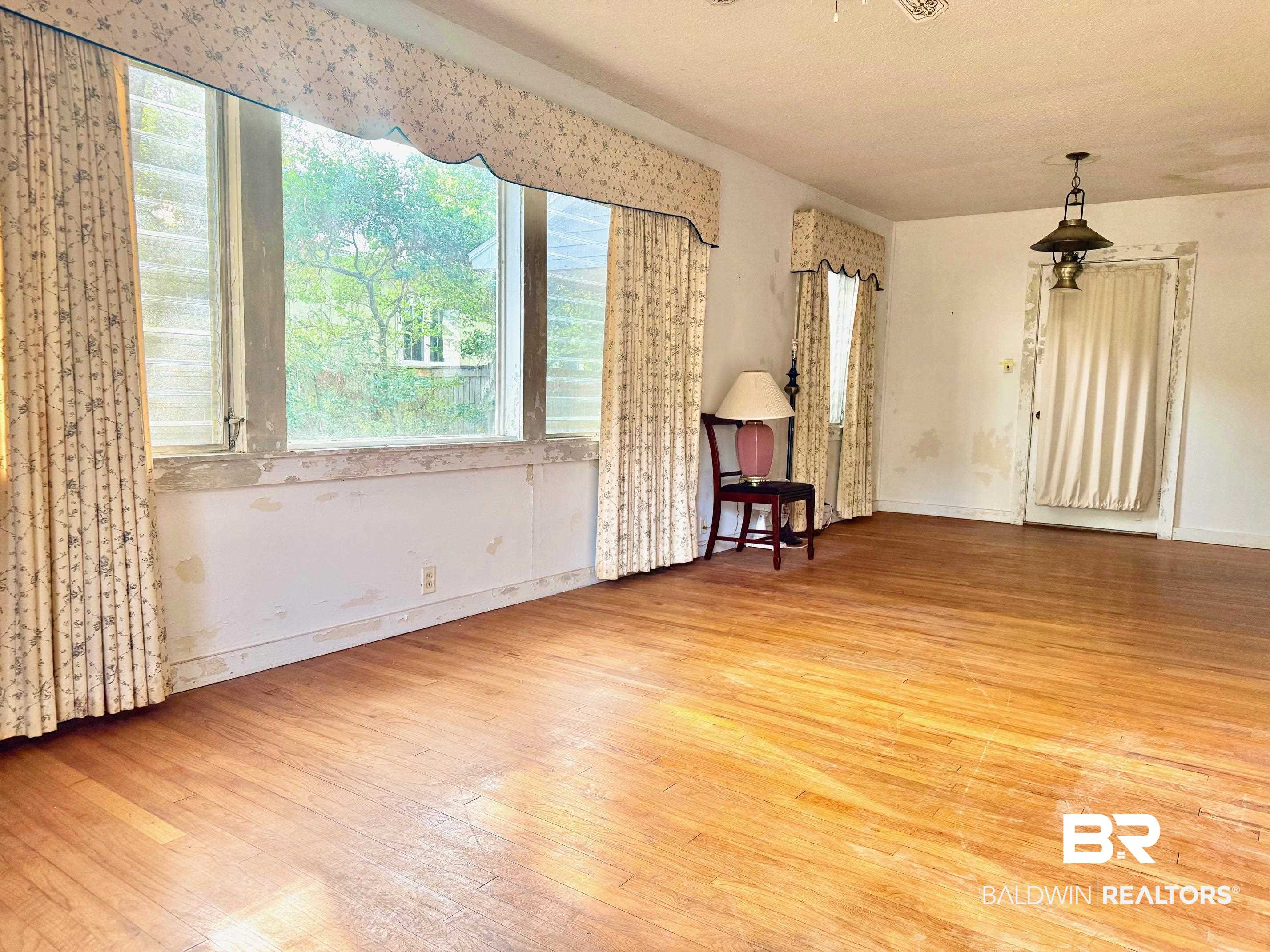156 Pier Avenue Fairhope, AL 36532 - Photo 6 of 41