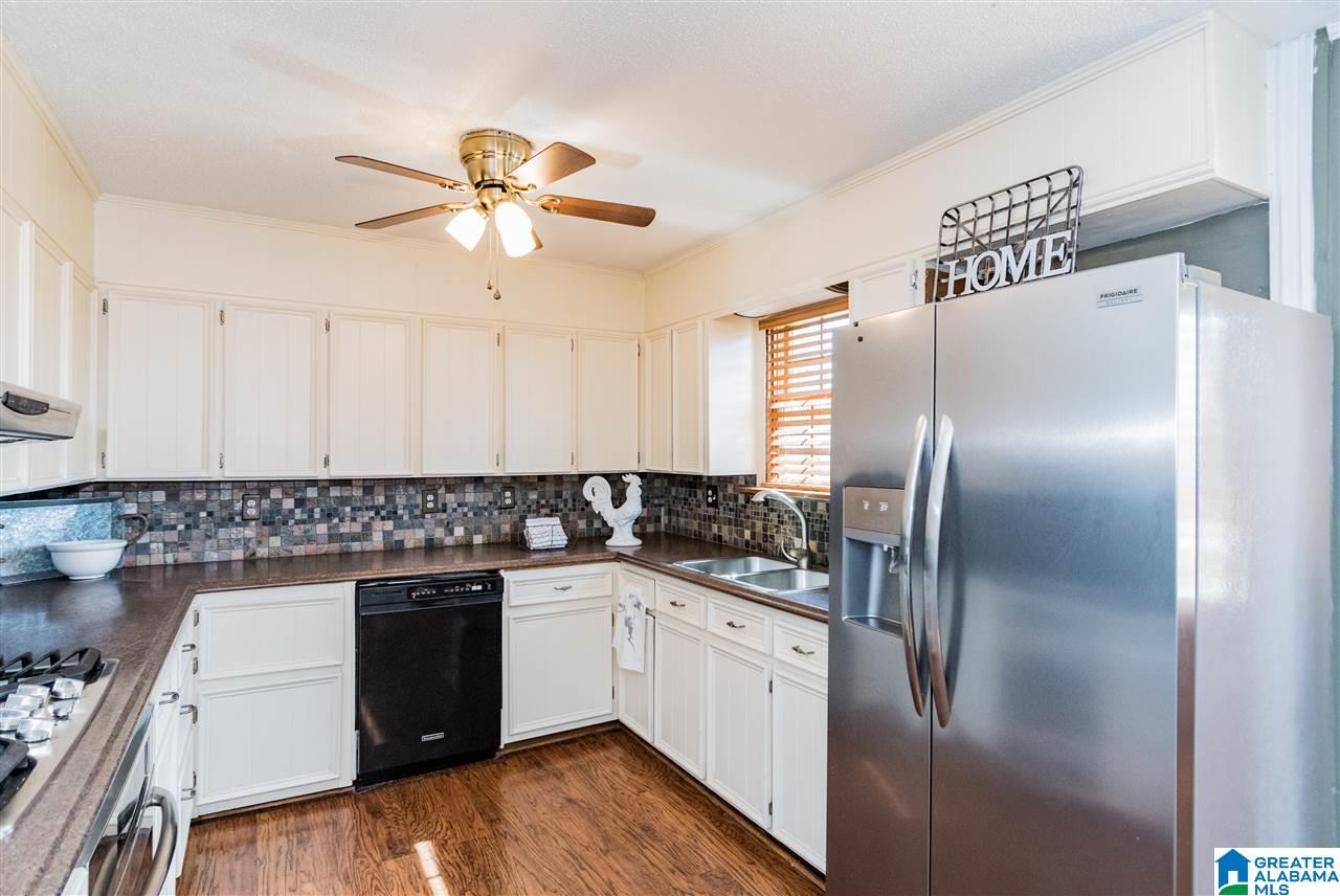 5081 South Shades Crest Road Bessemer, AL 35022 - Photo 7 of 37