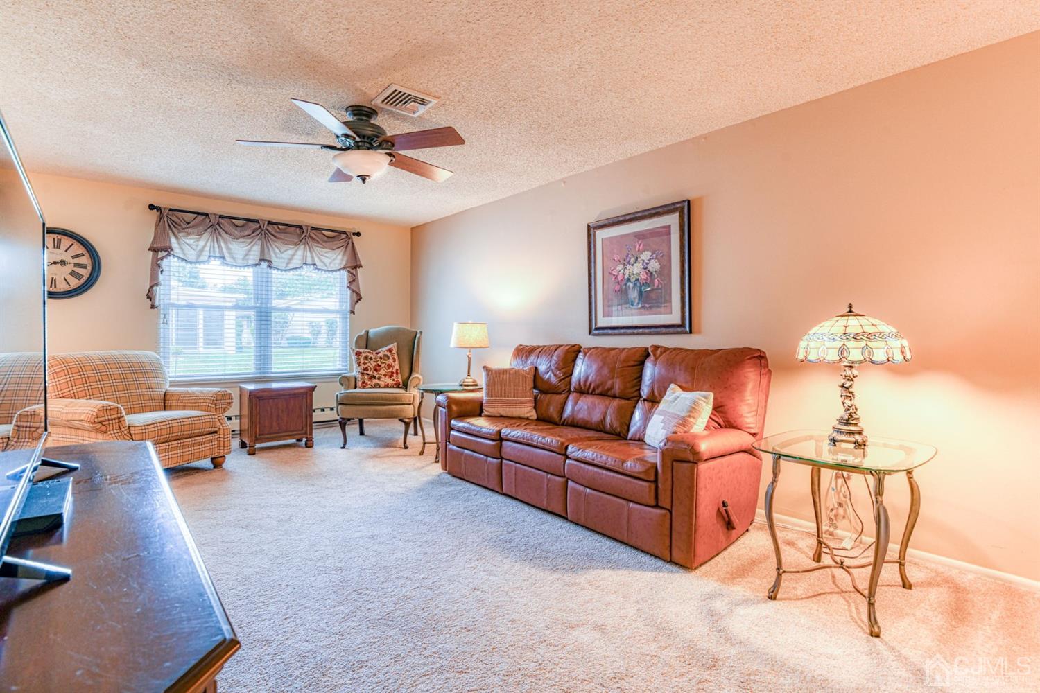 173 Warren Road, Unit B Monroe Township, NJ 08831 - Photo 3 of 28 Gallery Image 3