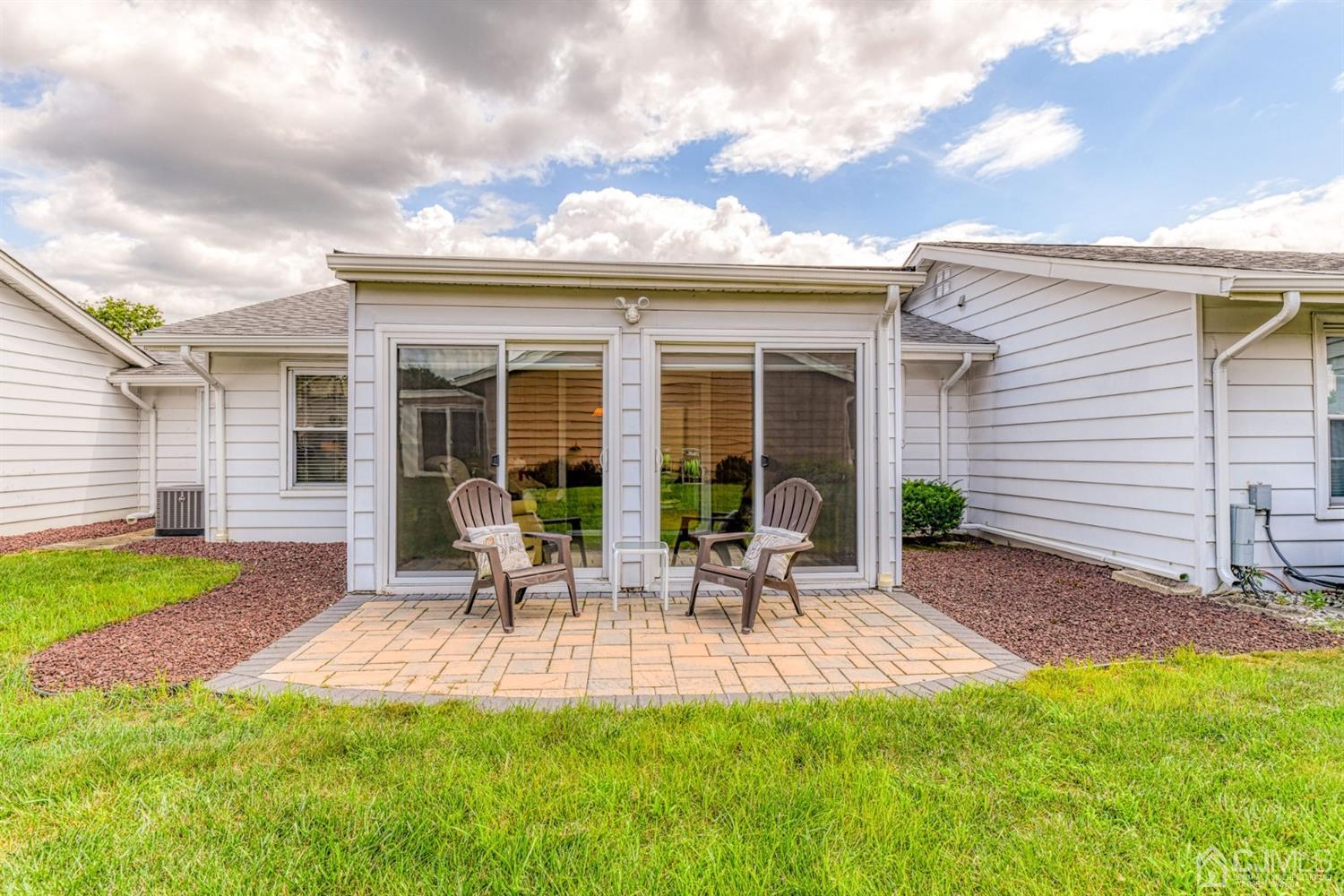 173 Warren Road, Unit B Monroe Township, NJ 08831 - Photo 23 of 28 Gallery Image 23