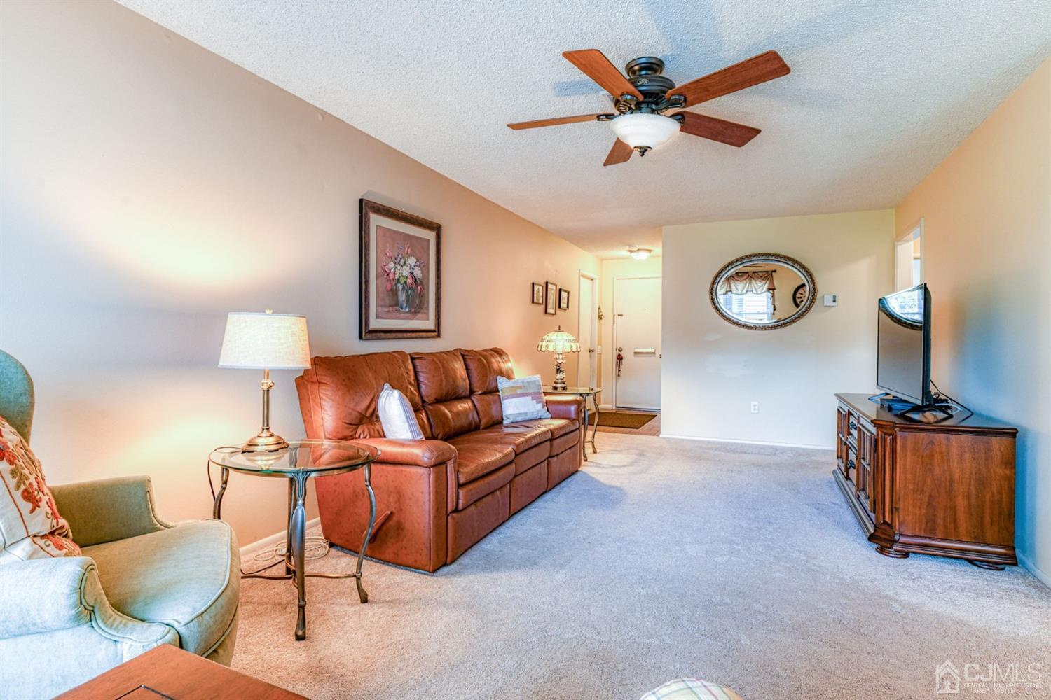 173 Warren Road, Unit B Monroe Township, NJ 08831 - Photo 5 of 28 Gallery Image 5