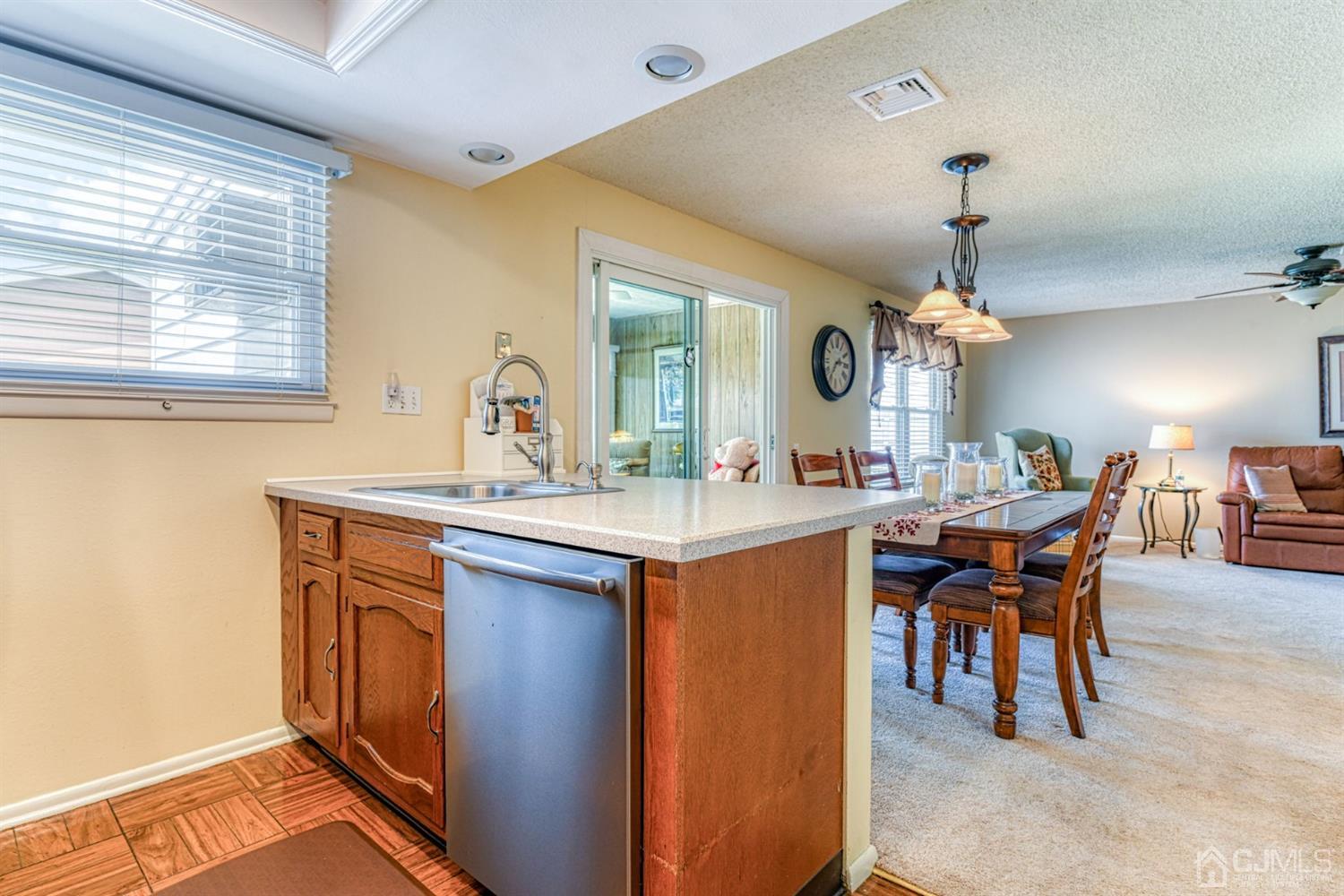173 Warren Road, Unit B Monroe Township, NJ 08831 - Photo 10 of 28 Gallery Image 10