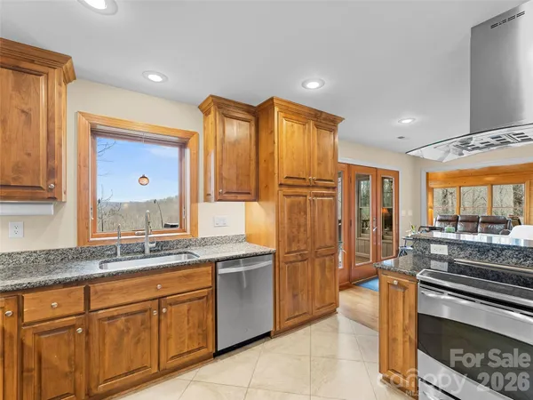 $950,000 | 67 Ossarooga Court, Brevard, NC 28712