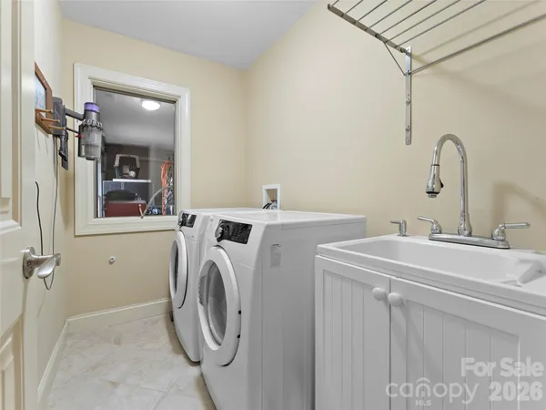 $950,000 | 67 Ossarooga Court, Brevard, NC 28712