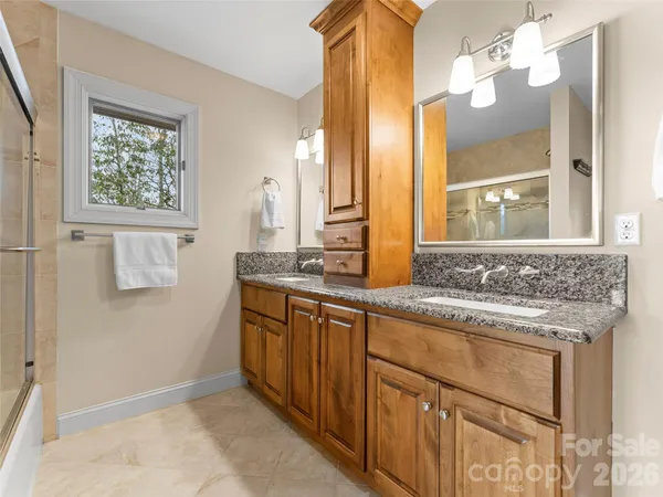 $950,000 | 67 Ossarooga Court, Brevard, NC 28712