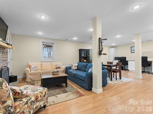 $950,000 | 67 Ossarooga Court, Brevard, NC 28712