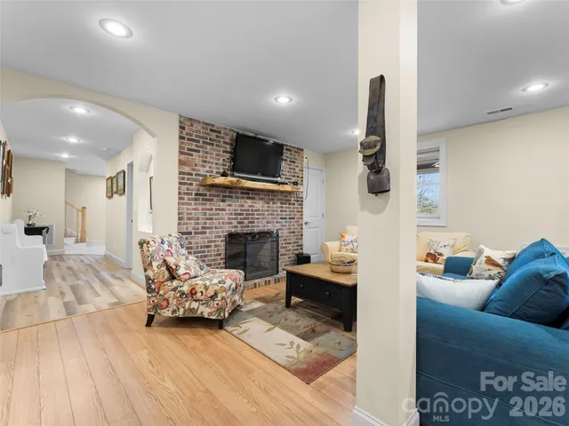 $950,000 | 67 Ossarooga Court, Brevard, NC 28712