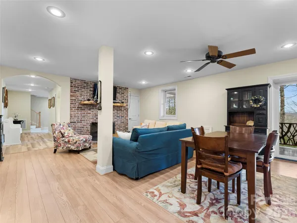 $950,000 | 67 Ossarooga Court, Brevard, NC 28712