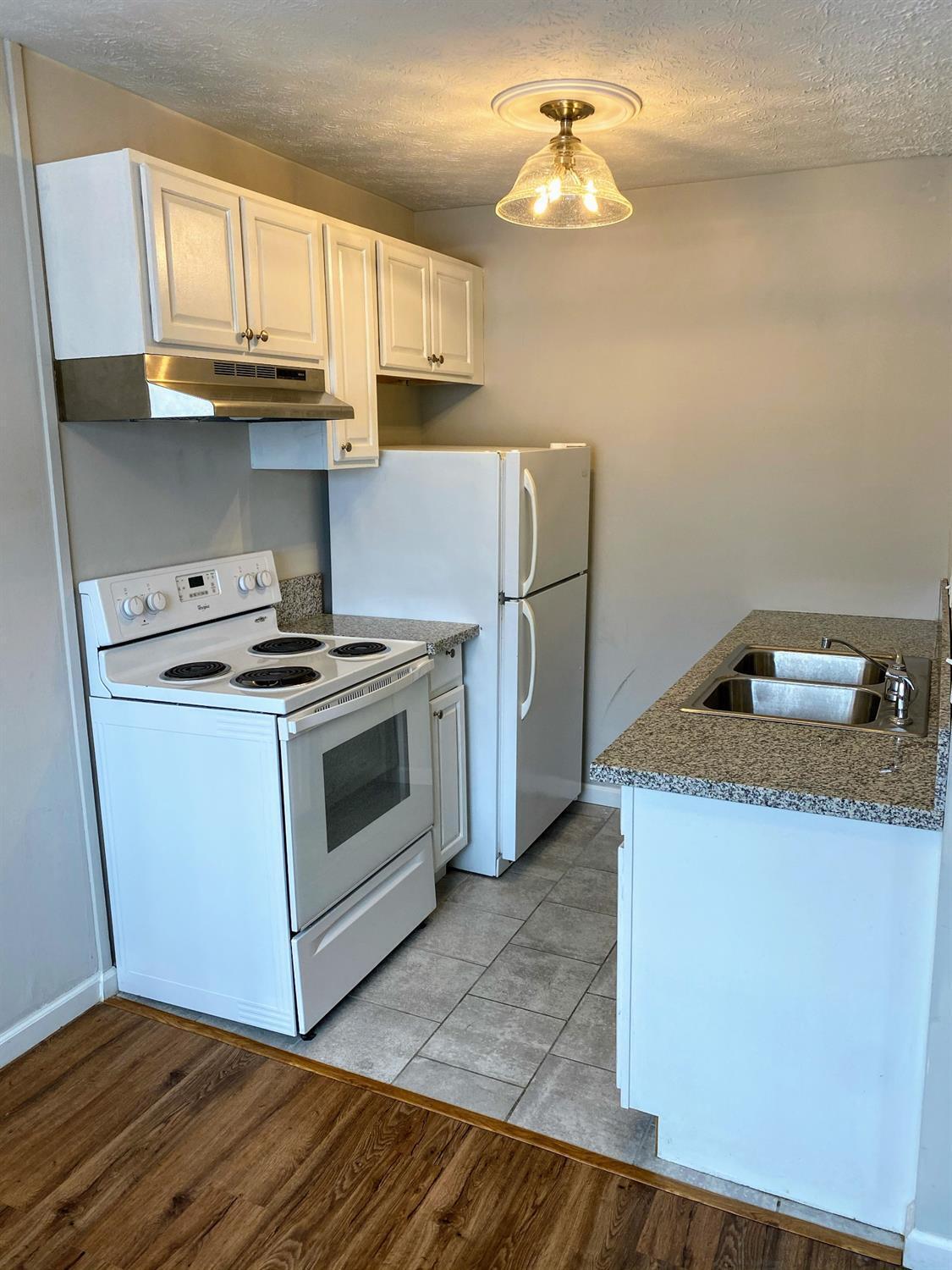 6210 Ridge Avenue, Unit 17 Cincinnati, OH 45213 - Photo 5 of 12