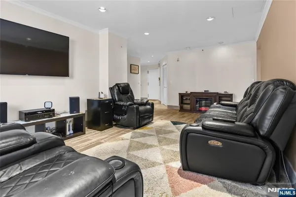 $335,000 | 326 Prospect Avenue, Unit 1A, Hackensack, NJ 07601