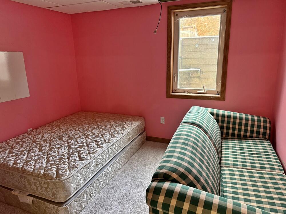 4344 7 Mile Road Remus, MI 49340 - Photo 20 of 32 20.Bedroom4