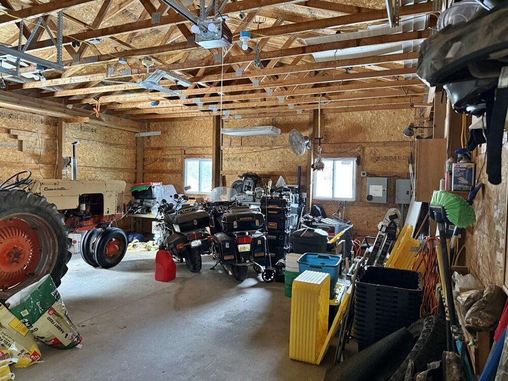 4344 7 Mile Road Remus, MI 49340 - Photo 25 of 32 25.Garage