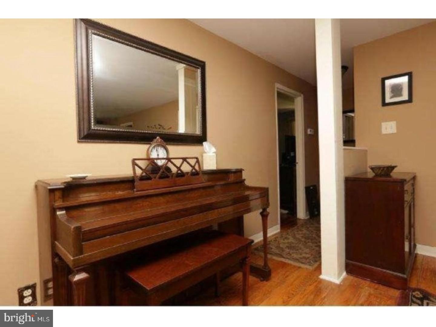 228 Overlook Road Ambler, PA 19002 - Photo 4 of 11 Gallery Image 4