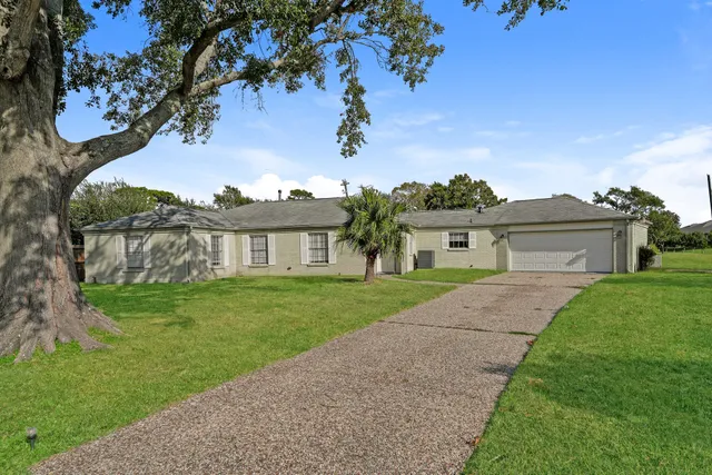 $2,145 | 5100 Goose Creek Drive, Baytown, TX 77521