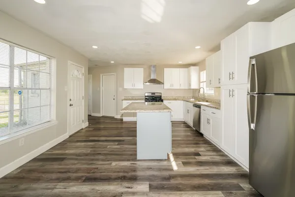 $1,875 | 5100 Goose Creek Drive, Baytown, TX 77521