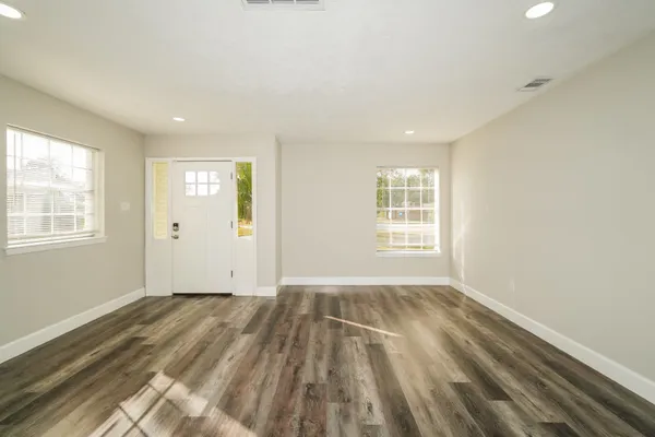$1,875 | 5100 Goose Creek Drive, Baytown, TX 77521