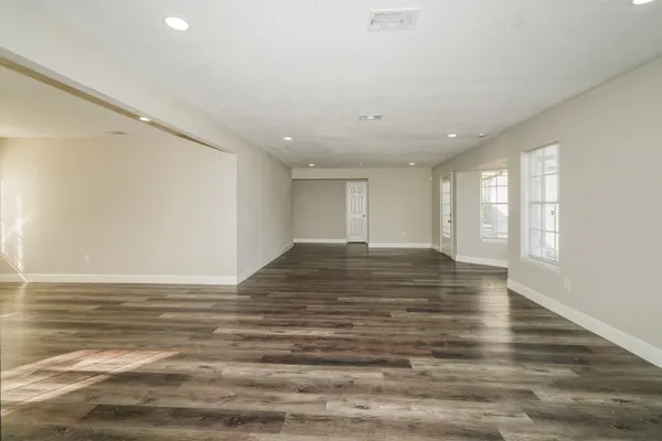 $1,875 | 5100 Goose Creek Drive, Baytown, TX 77521