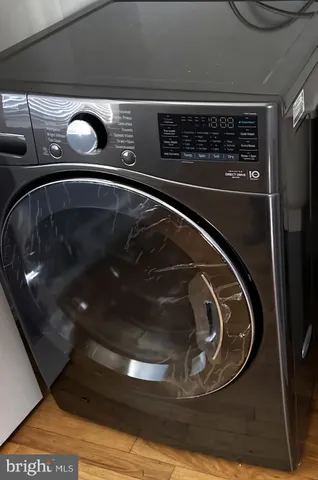 a close view of sink