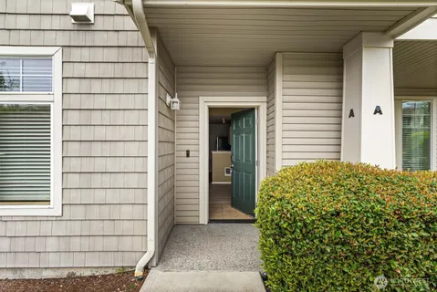 $375,000 | 6137 Hazel Loop Southeast, Unit A8, Auburn, WA 98092