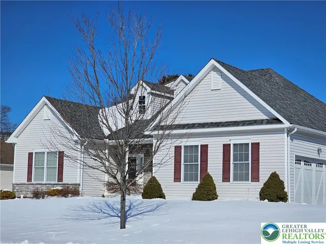 $449,900 | 118 East 1st Street, Wind Gap, PA 18091