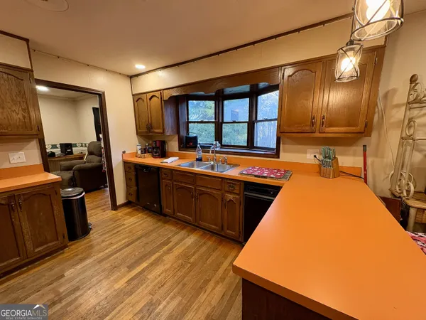 $365,000 | 781 Thomas Street, Roopville, GA 30170