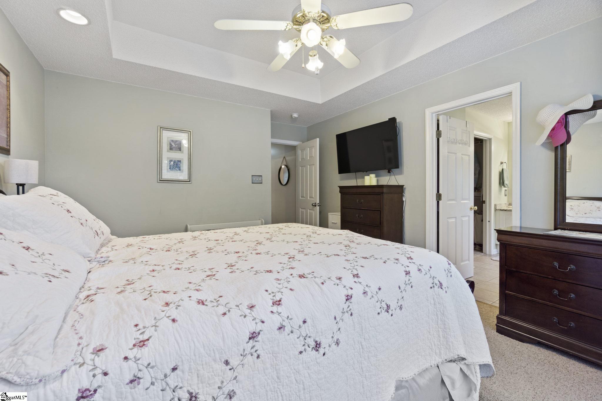 4 Bluff Point Court Greenville, SC 29605 - Photo 10 of 21