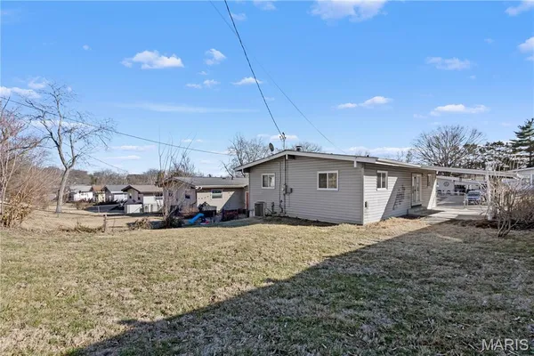 $255,000 | 313 St Lawrence Drive, Ballwin, MO 63021