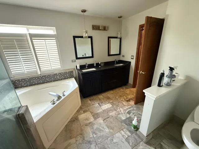 $415,000 | 206 Christine Way, Bolingbrook, IL 60440