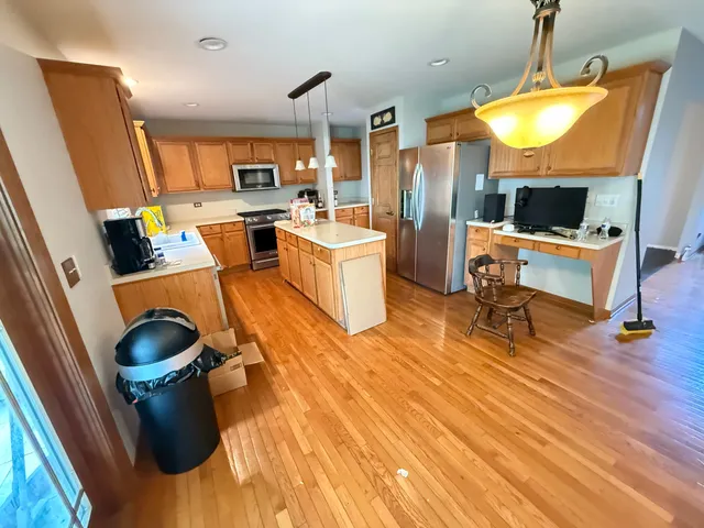 $415,000 | 206 Christine Way, Bolingbrook, IL 60440