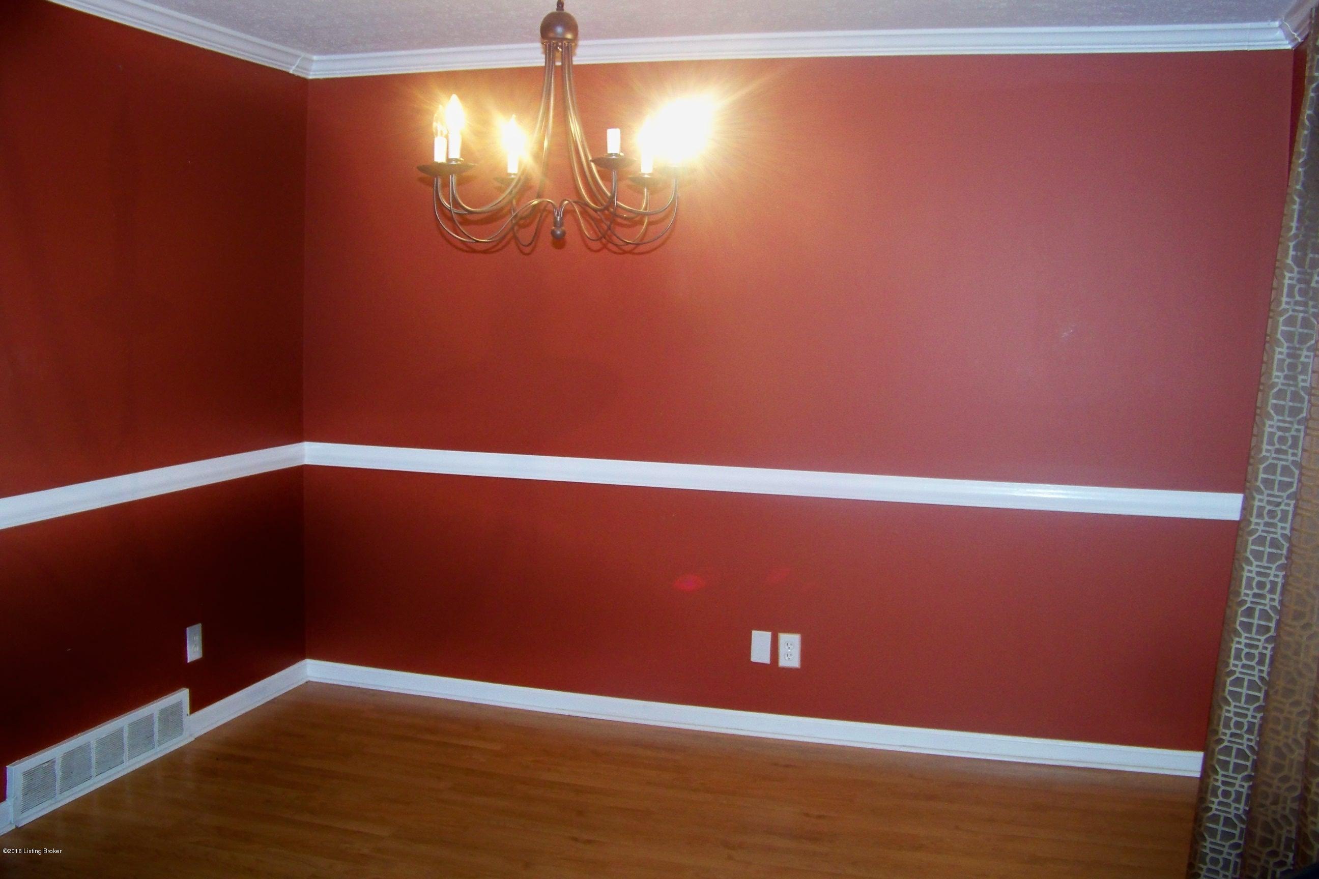 1131 Cristland Road Louisville, KY 40214 - Photo 3 of 16 100_4223