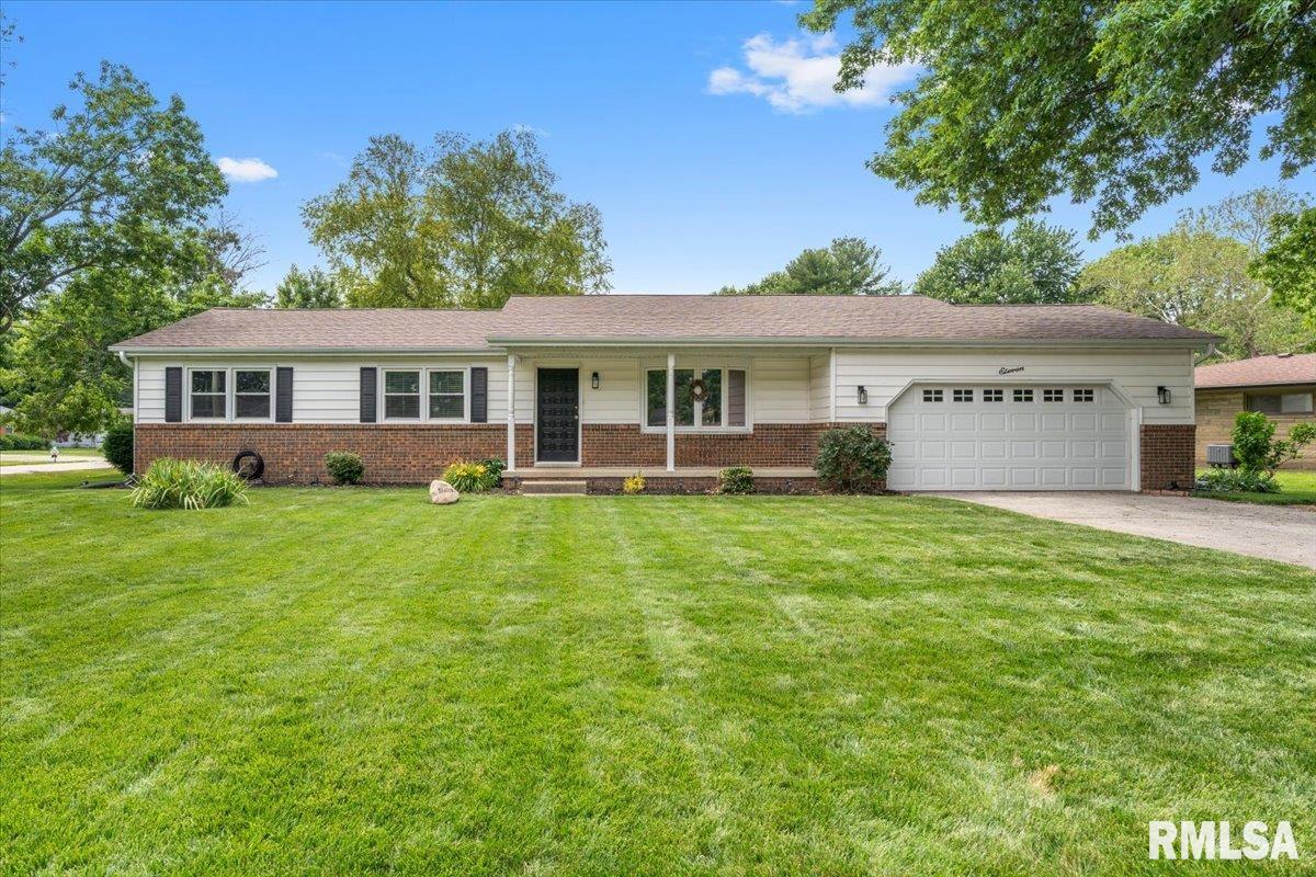 11 Lansing Drive Springfield, IL 62703 - Photo 2 of 39