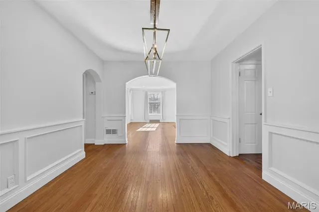 $2,700 | 8609 Rosalie Avenue, Brentwood, MO 63144