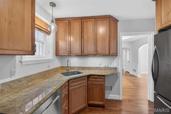 $2,700 | 8609 Rosalie Avenue, Brentwood, MO 63144