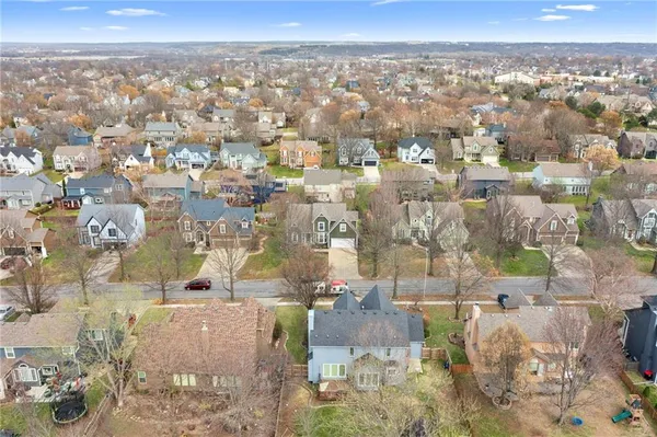 $475,000 | 5333 Hilltop Drive, Shawnee, KS 66226