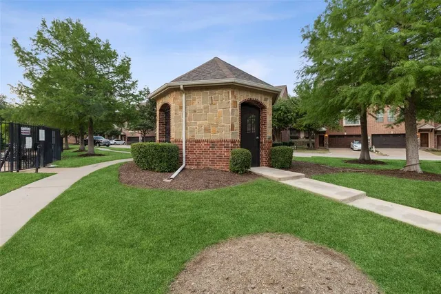 $2,850 | 1503 Biltmore Lane, Irving, TX 75063
