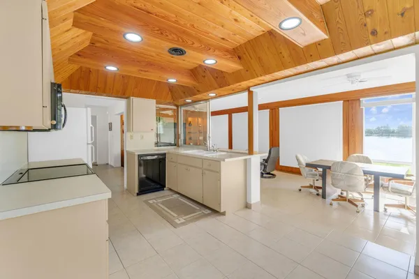 $510,000 | 1774 Northwest 39th Place, Oakland Park, FL 33309