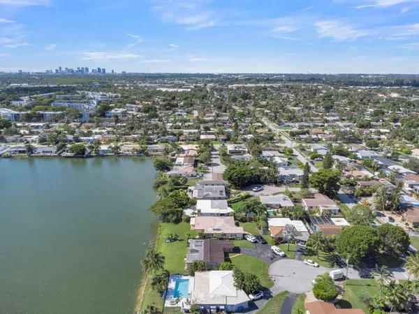 $510,000 | 1774 Northwest 39th Place, Oakland Park, FL 33309
