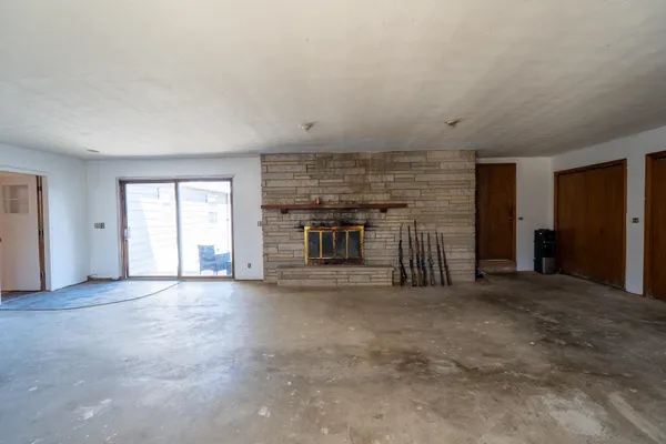 $155,000 | 330 East Edgewater Street, Cambria, WI 53923