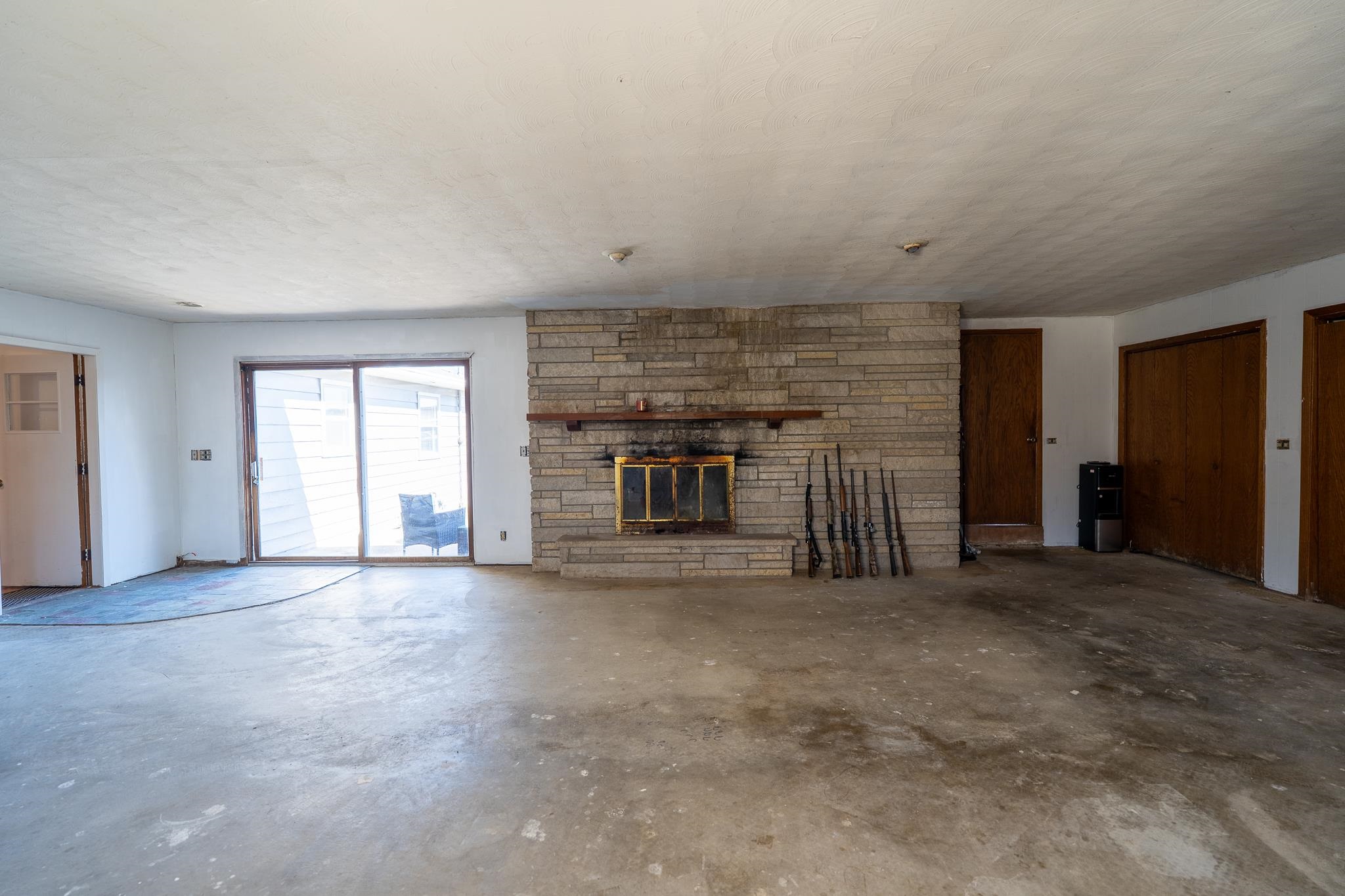 330 East Edgewater Street Cambria, WI 53923 - Photo 17 of 19