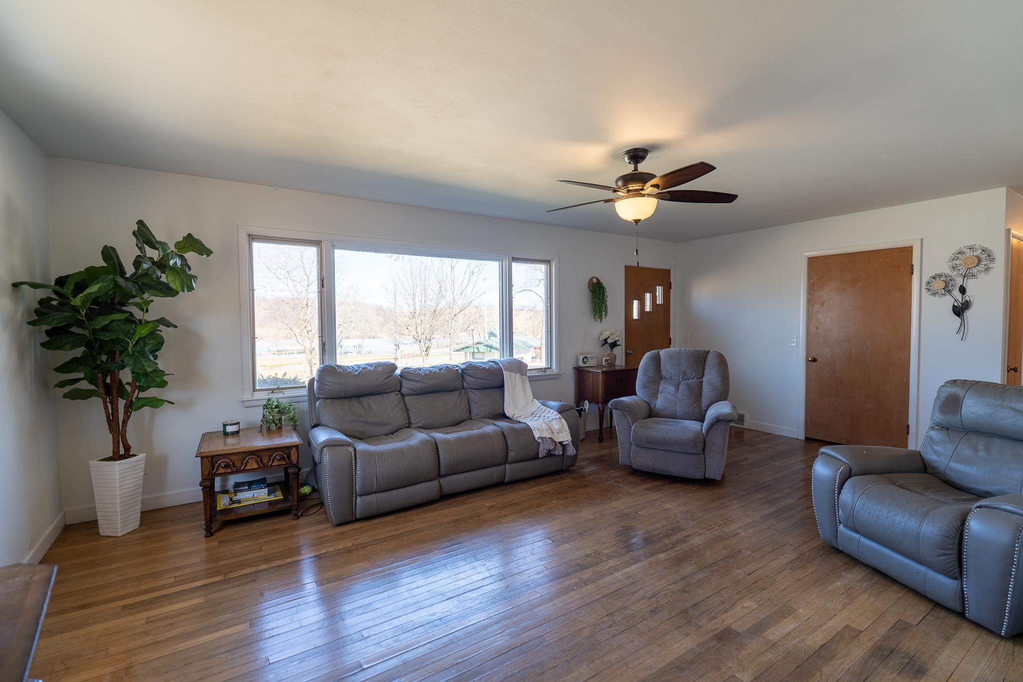 330 East Edgewater Street Cambria, WI 53923 - Photo 4 of 19